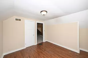 7702 W Lorraine Pl, Milwaukee, WI 53222 - Photo 29