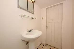 7702 W Lorraine Pl, Milwaukee, WI 53222 - Photo 31
