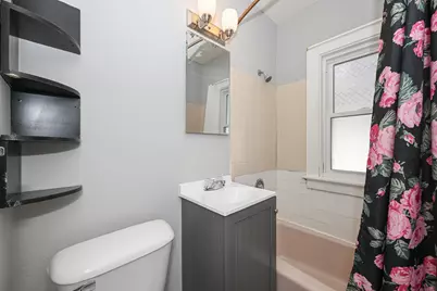 7702 W Lorraine Pl, Milwaukee, WI 53222 - Photo 19
