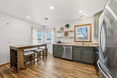 5410 W Peninsula Rd, Racine, WI 53185 - Photo 7