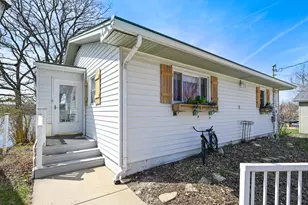 5410 W Peninsula Rd, Racine, WI 53185 - Photo 31