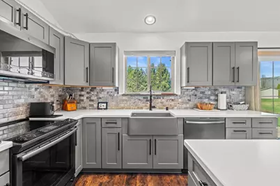 2521  Brittany Ln, East Troy, WI 53120 - Photo 17