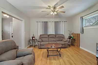 1501  73rd St, Kenosha, WI 53142 - Photo 5