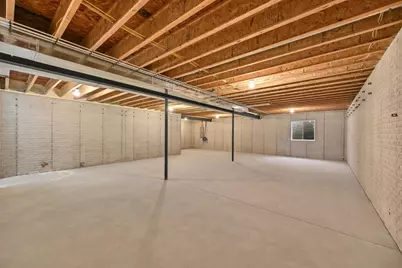 N66W34839  Baltic Pass, Oconomowoc, WI 53066 - Photo 31