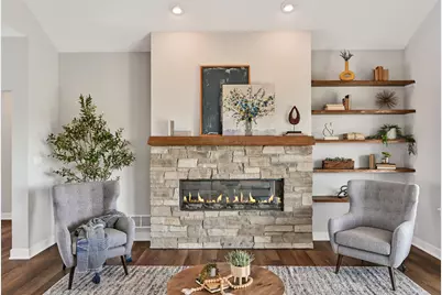 N66W34839  Baltic Pass, Oconomowoc, WI 53066 - Photo 5