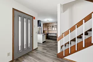 N76W14655 Fairfield Ct, Menomonee Falls, WI 53051 - Photo 5