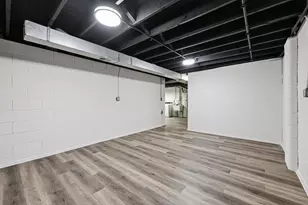 N76W14655 Fairfield Ct, Menomonee Falls, WI 53051 - Photo 23