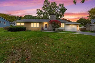 1011 E Wabash Ave, Waukesha, WI 53186 - Photo 1