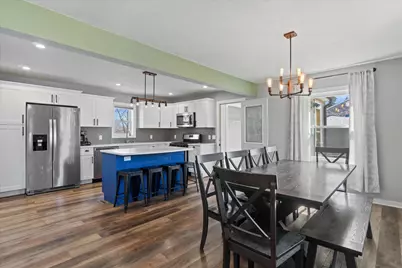 4930 S 28th St, Greenfield, WI 53221 - Photo 7