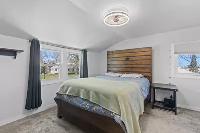 4930 S 28th St, Greenfield, WI 53221 - Photo 21