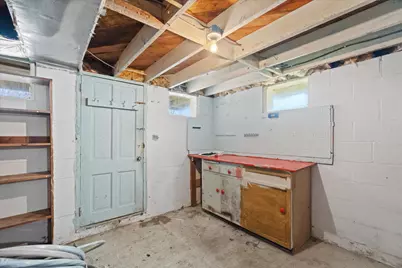 4930 S 28th St, Greenfield, WI 53221 - Photo 31