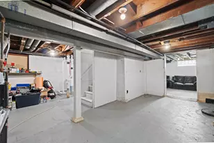 4930 S 28th St, Greenfield, WI 53221 - Photo 35