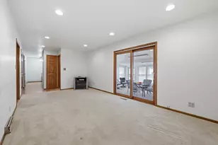 424 E Norport Dr, Port Washington, WI 53074 - Photo 13