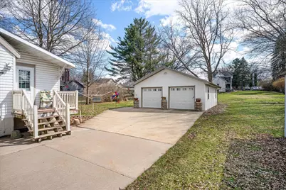 421 E Broadway St, Viroqua, WI 54665 - Photo 15