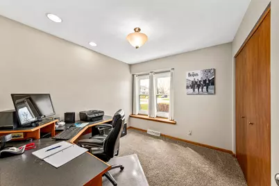 10500 S Jessica Dr, Oak Creek, WI 53154 - Photo 19