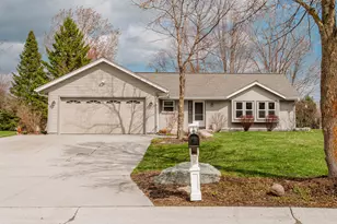 10500 S Jessica Dr, Oak Creek, WI 53154 - Photo 35