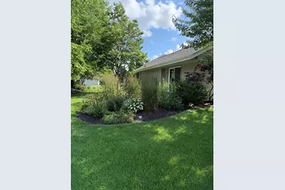 10500 S Jessica Dr, Oak Creek, WI 53154 - Photo 41