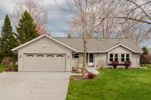 10500 S Jessica Dr, Oak Creek, WI 53154 - Photo 27