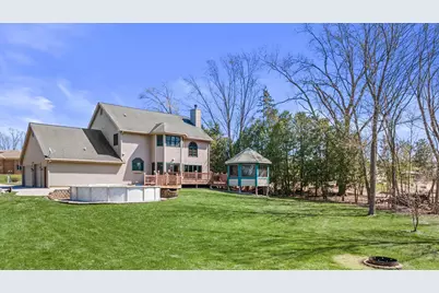 8513 S 47th St, Franklin, WI 53132 - Photo 11