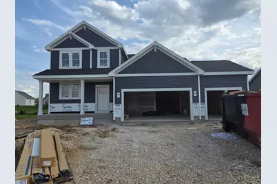 1517  Patton Dr, Hartford, WI 53027 - Photo 1