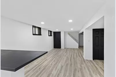 3820 E Munkwitz Ave, Cudahy, WI 53110 - Photo 17