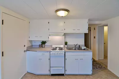 2807  Washington Rd #Lower, Kenosha, WI 53140 - Photo 7