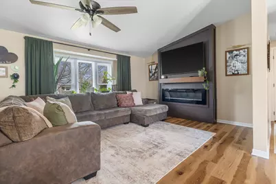 5315  66th Pl, Kenosha, WI 53142 - Photo 3