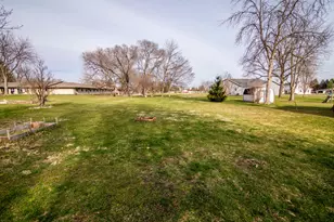 244 Williams St, Randolph, WI 53956 - Photo 9