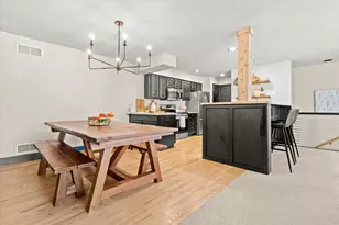 2293A Circle Ridge, Delafield, WI 53018 - Photo 3