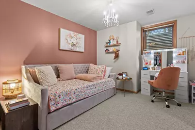 2293 A  Circle Ridge -, Delafield, WI 53018 - Photo 15