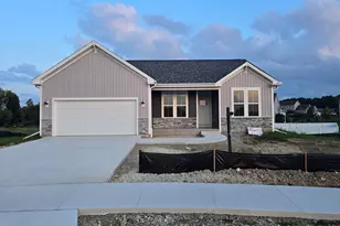 1565 Patton Dr, Hartford, WI 53027 - Photo 1