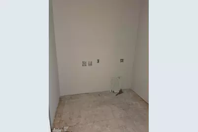 1565  Patton Dr, Hartford, WI 53027 - Photo 7