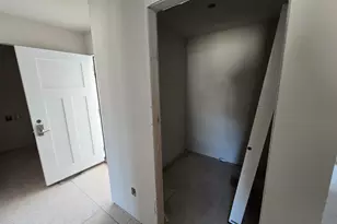 W219N16394 Jasmine Ct, Jackson, WI 53037 - Photo 11