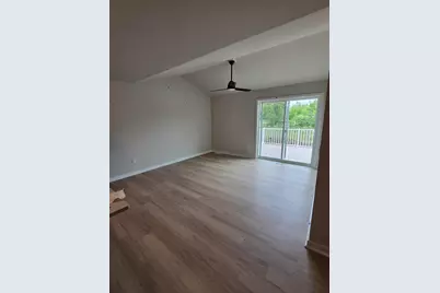 W219N16394  Jasmine Ct, Jackson, WI 53037 - Photo 3