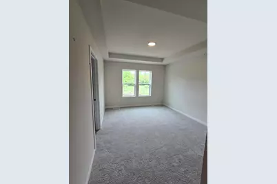 W219N16394  Jasmine Ct, Jackson, WI 53037 - Photo 5