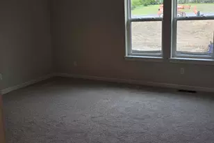 618 Harvest Ln, Hartford, WI 53027 - Photo 11