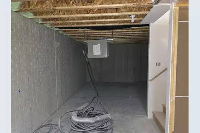 618  Harvest Ln, Hartford, WI 53027 - Photo 7