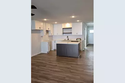 624  Harvest Ln, Hartford, WI 53027 - Photo 3