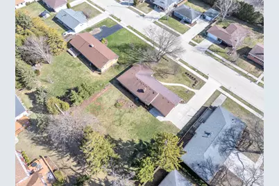 2420  Mayflower Ave, Sheboygan, WI 53083 - Photo 31