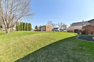 25922 W Loomis Rd, Racine, WI 53185 - Photo 45