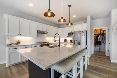 W148N10450  Blackbird Pt, Germantown, WI 53022 - Photo 9