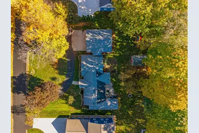 N60W38457  Blackhawk Dr, Oconomowoc, WI 53066 - Photo 33