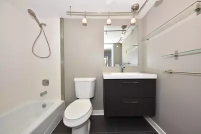 1612 S Coachlight Dr, New Berlin, WI 53151 - Photo 21