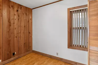 1943 E Hillcrest Ave, Milwaukee, WI 53207 - Photo 15