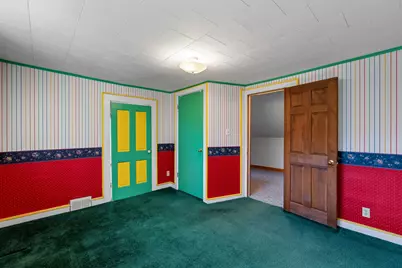 1943 E Hillcrest Ave, Milwaukee, WI 53207 - Photo 25