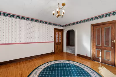 1943 E Hillcrest Ave, Milwaukee, WI 53207 - Photo 7