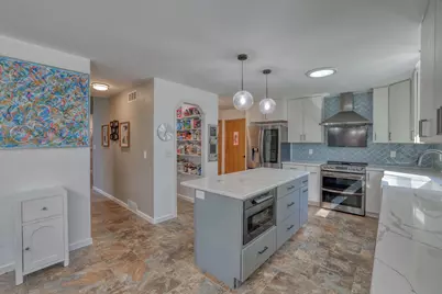 N29W26677  Peterson Dr, Pewaukee, WI 53072 - Photo 7
