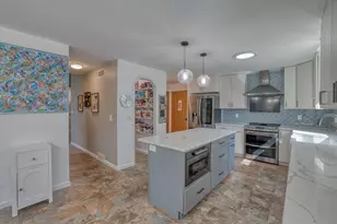 N29W26677 Peterson Dr, Pewaukee, WI 53072 - Photo 7