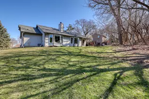 N29W26677 Peterson Dr, Pewaukee, WI 53072 - Photo 29