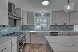 N29W26677 Peterson Dr, Pewaukee, WI 53072 - Photo 5